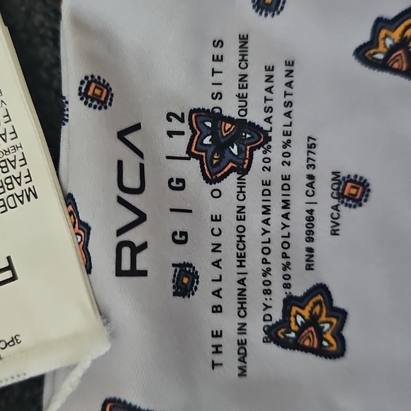 RVCA Violet Bikini Set. Small Top (Removed Tag) Large Bottom NWT - Picture 4 of 7